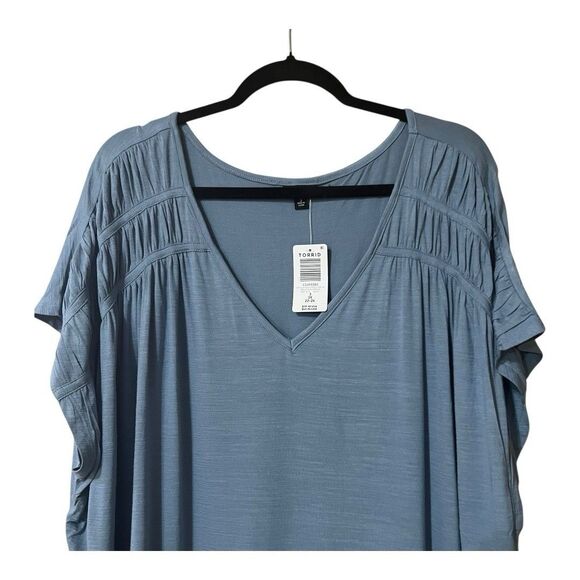 Torrid Womens Size 3X Knit Slub V-Neck Cinched Yoke Tee Shirt Top - Picture 2 of 4